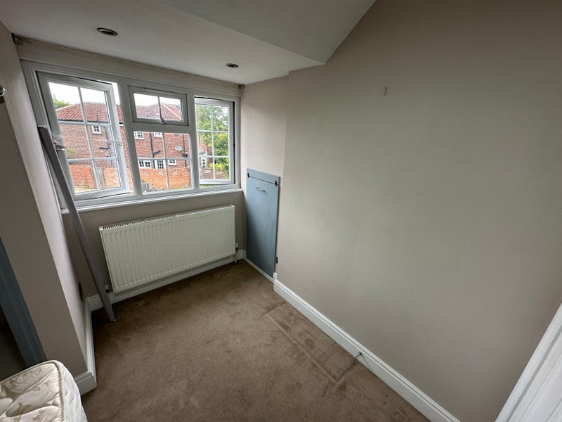 Room Ewell House Grove in Epsom and Ewell