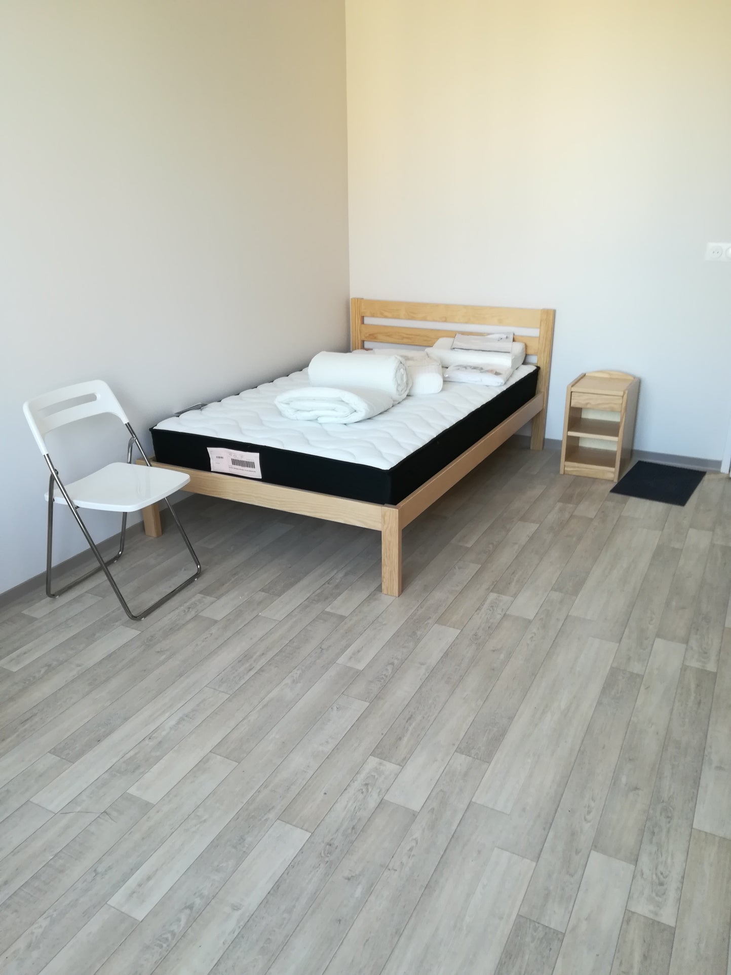 Chambre Rue Walter Poupot à Bordeaux