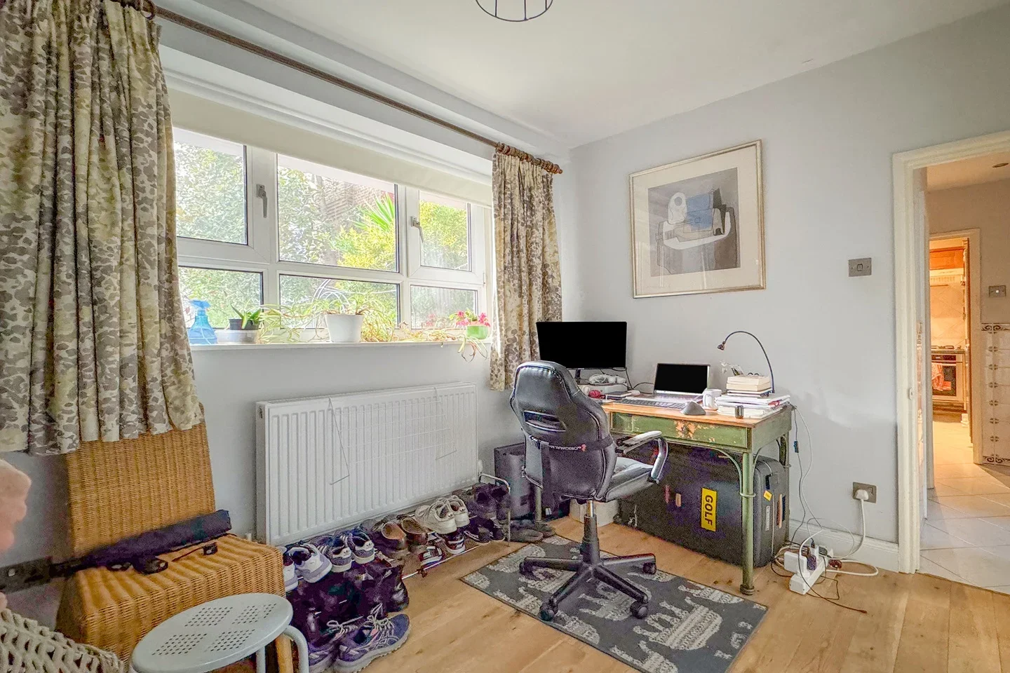 Flat Dorset Road in Greater London