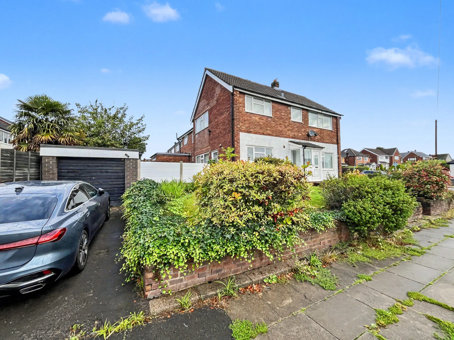 House Rhodes Drive in Whitefield