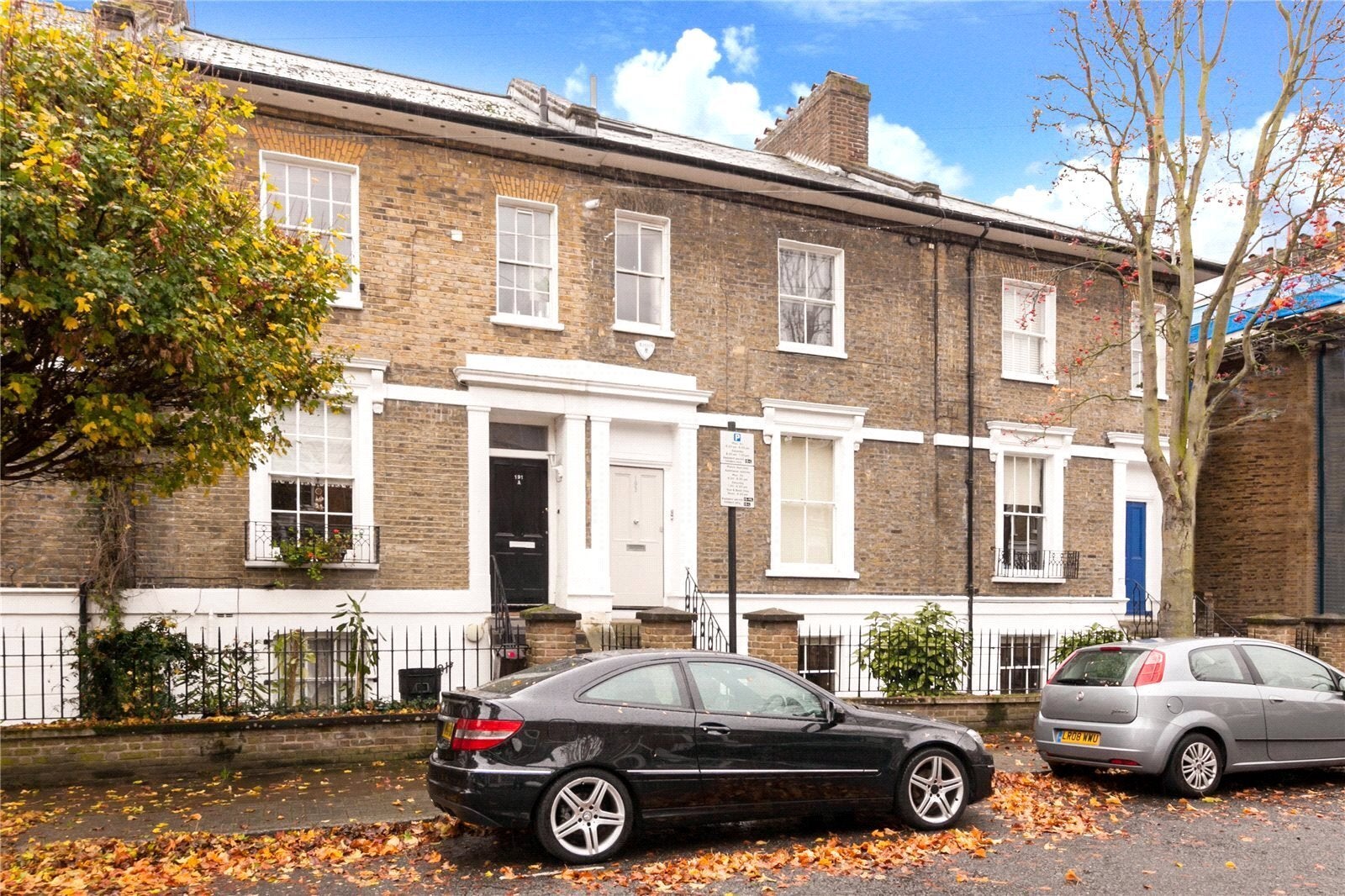 Flat Downham Road in Greater London