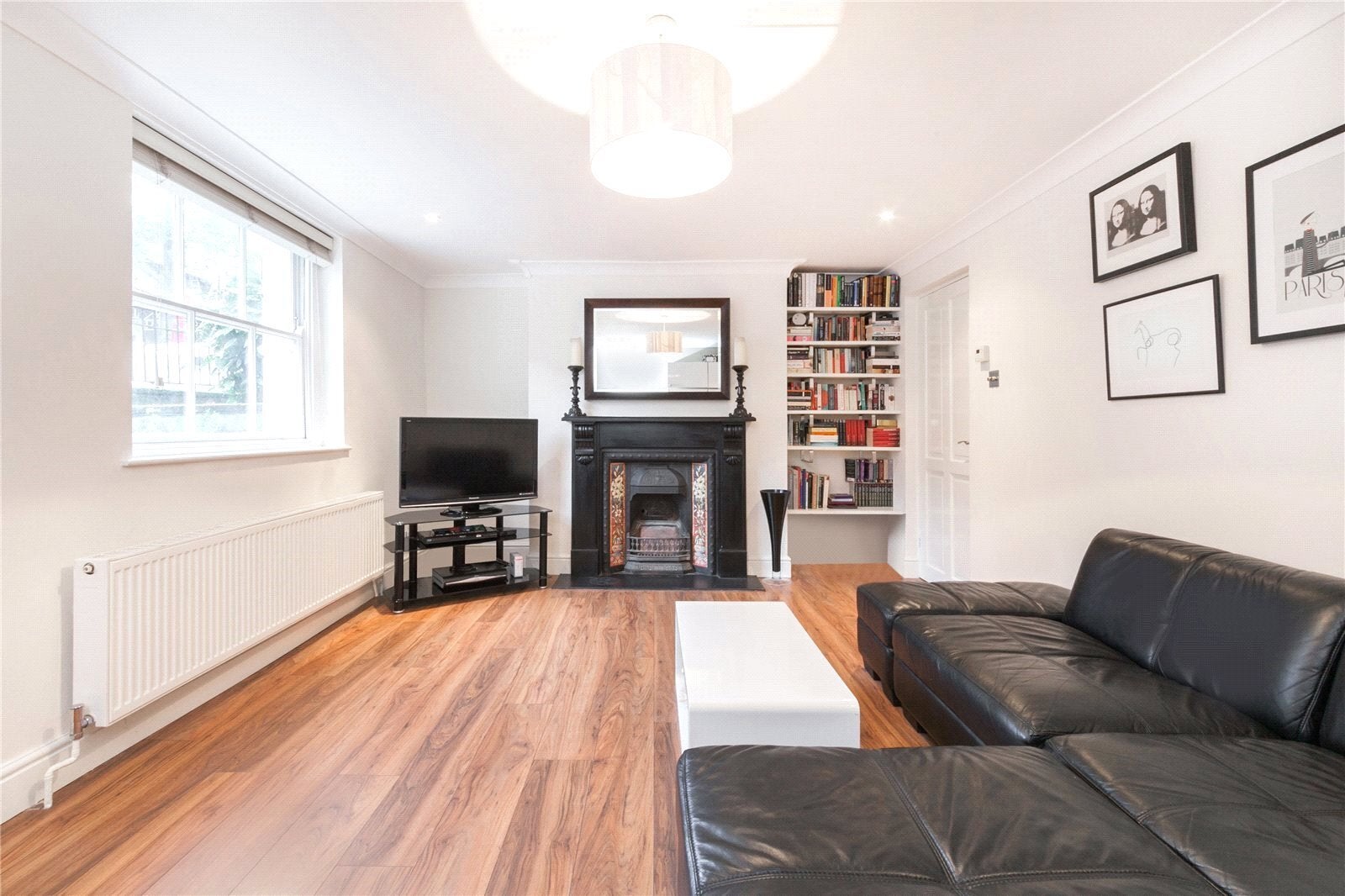 Flat Downham Road in Greater London