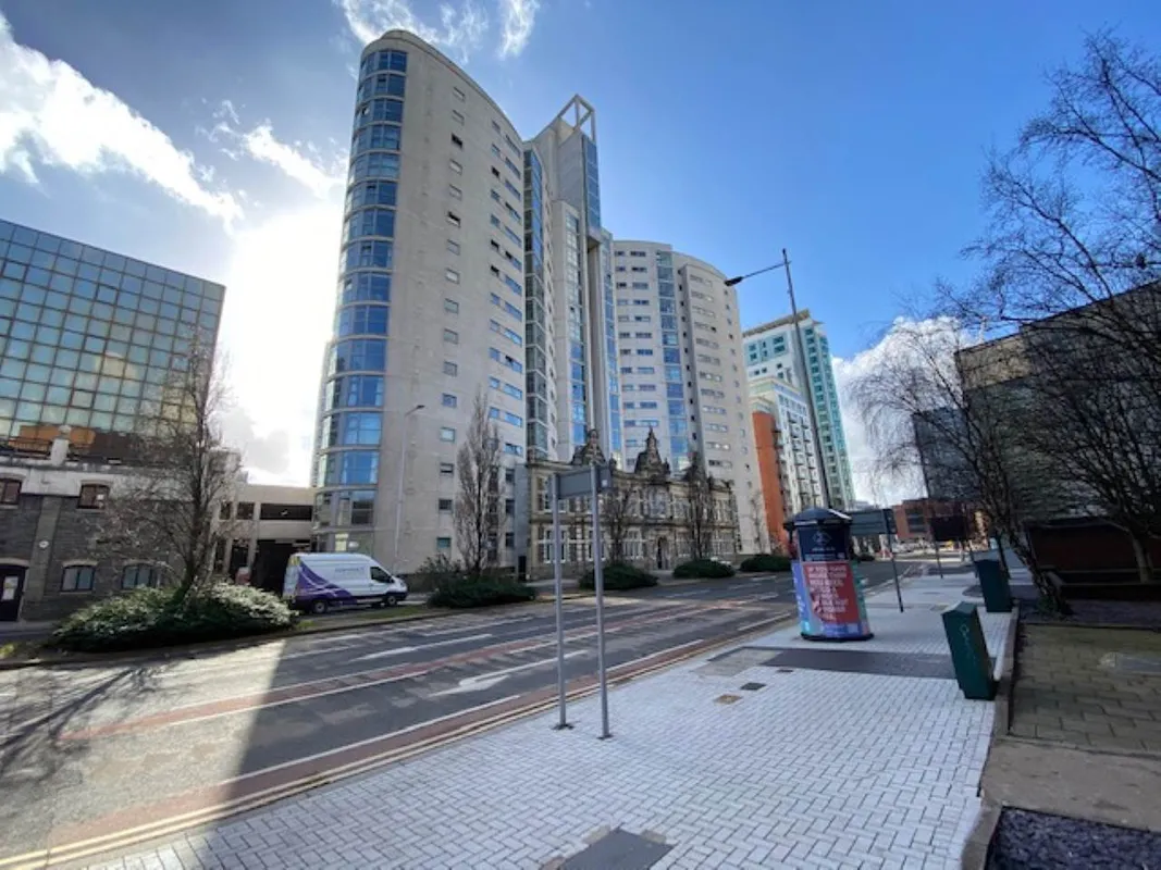 Flat Bute Terrace in Cardiff