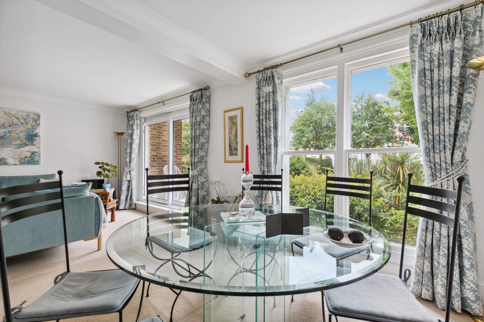 Flat Kendal Place in Greater London