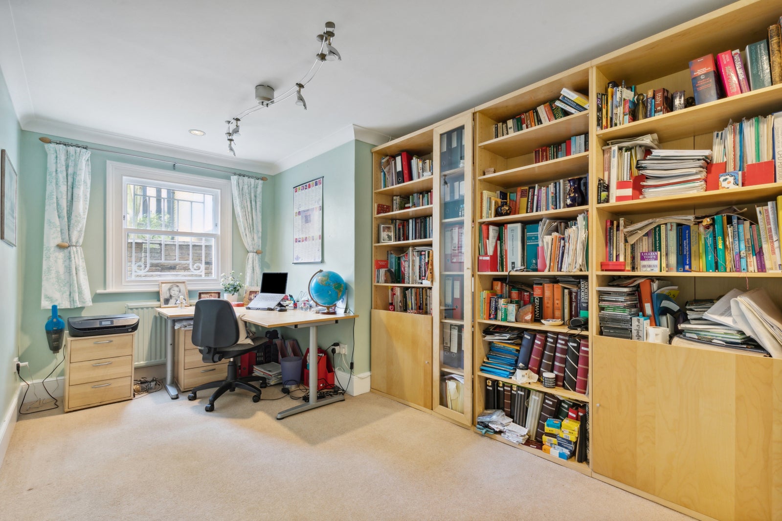 Flat Kendal Place in Greater London
