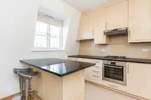 Flat Castletown Road in Greater London