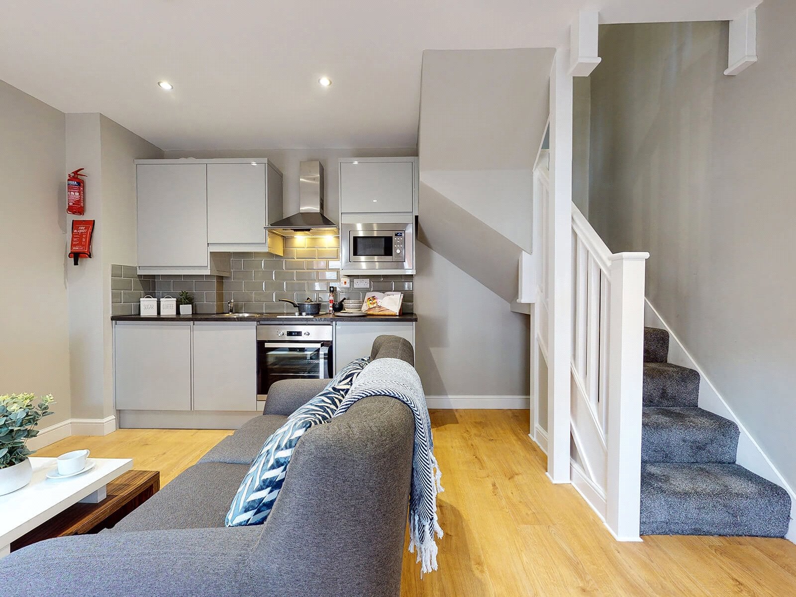 Flat Springfield Mount in Leeds