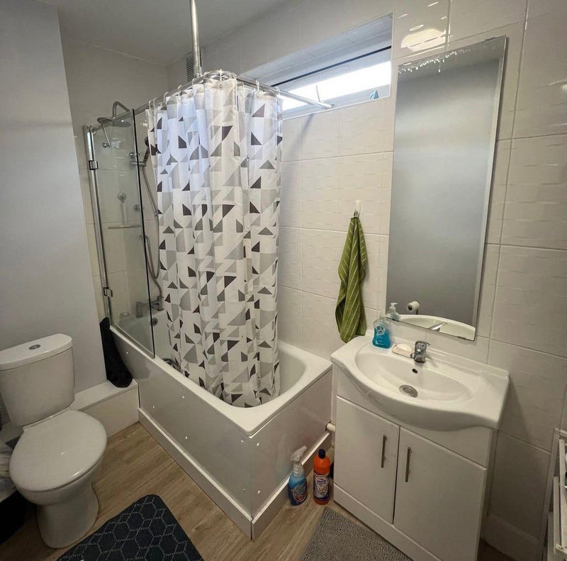 Room Playford Road in Greater London