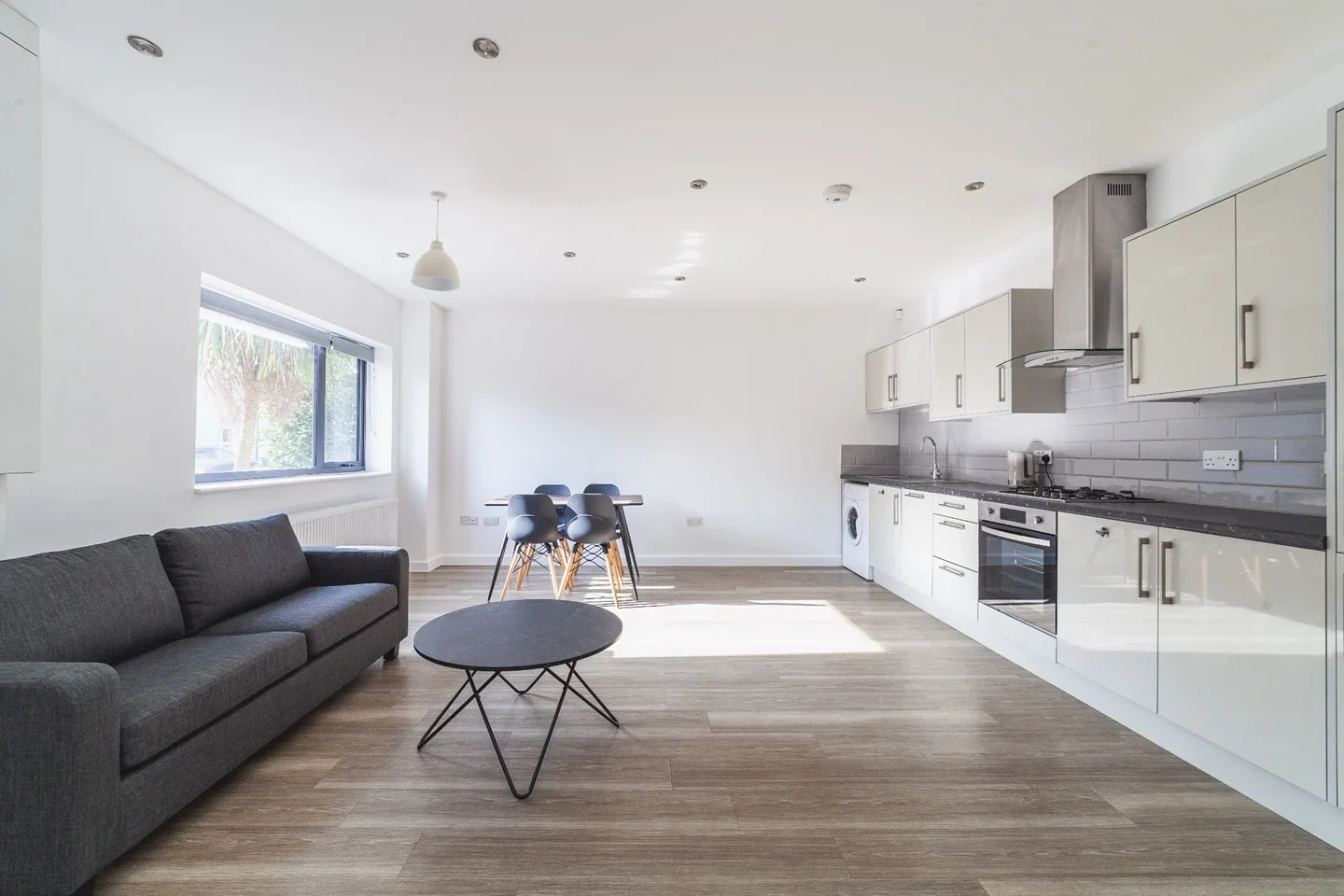 Flat Aldeburgh Street in Greater London