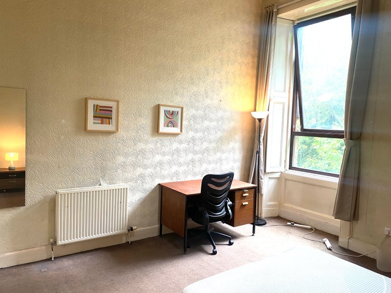 Room Great Western Road in Glasgow