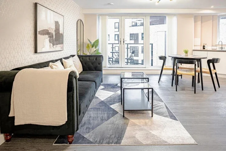 Flat Blackwall Lane in Greater London
