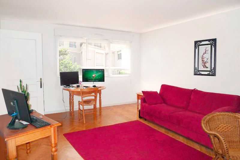 Flat Quai d'Issy-les-Moulineaux in Paris