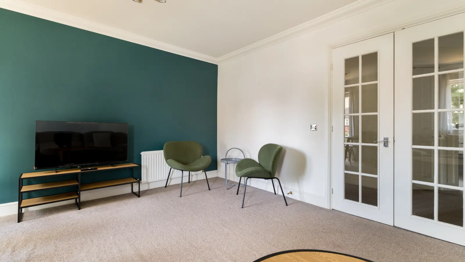 Flat Huxley Street in City of Westminster