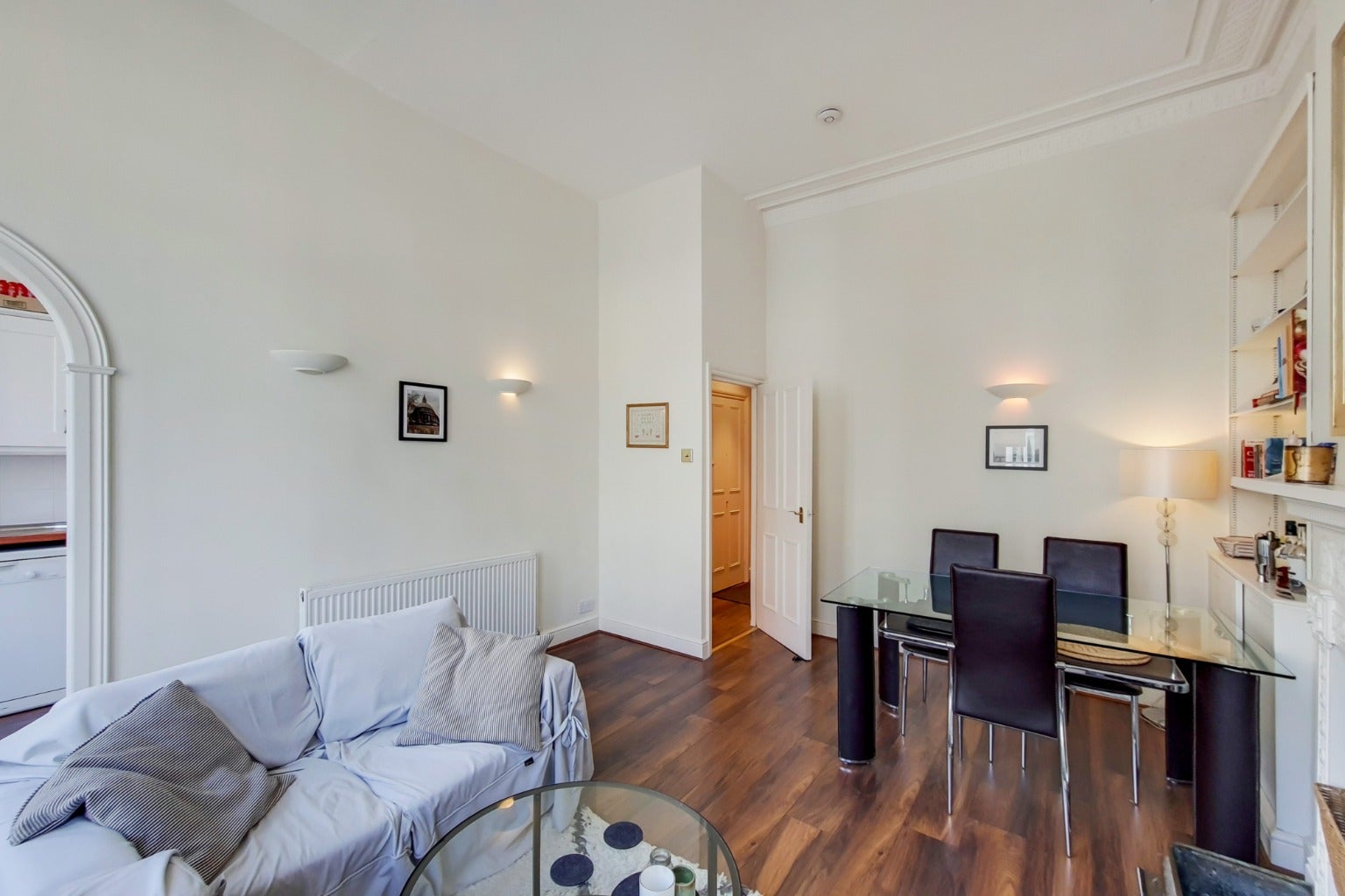 Flat Charleville Road in Greater London