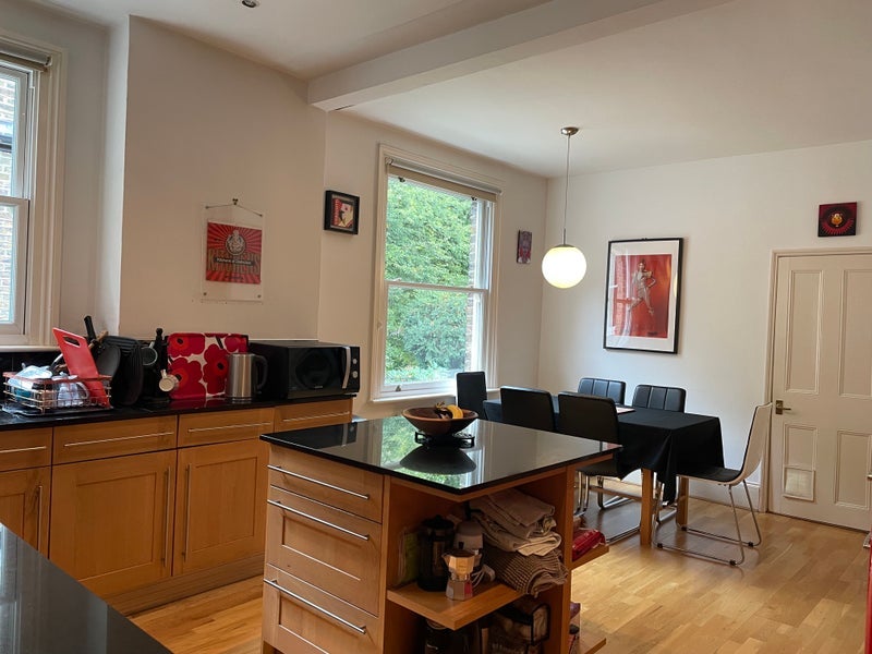 Room Southfield Road in Greater London