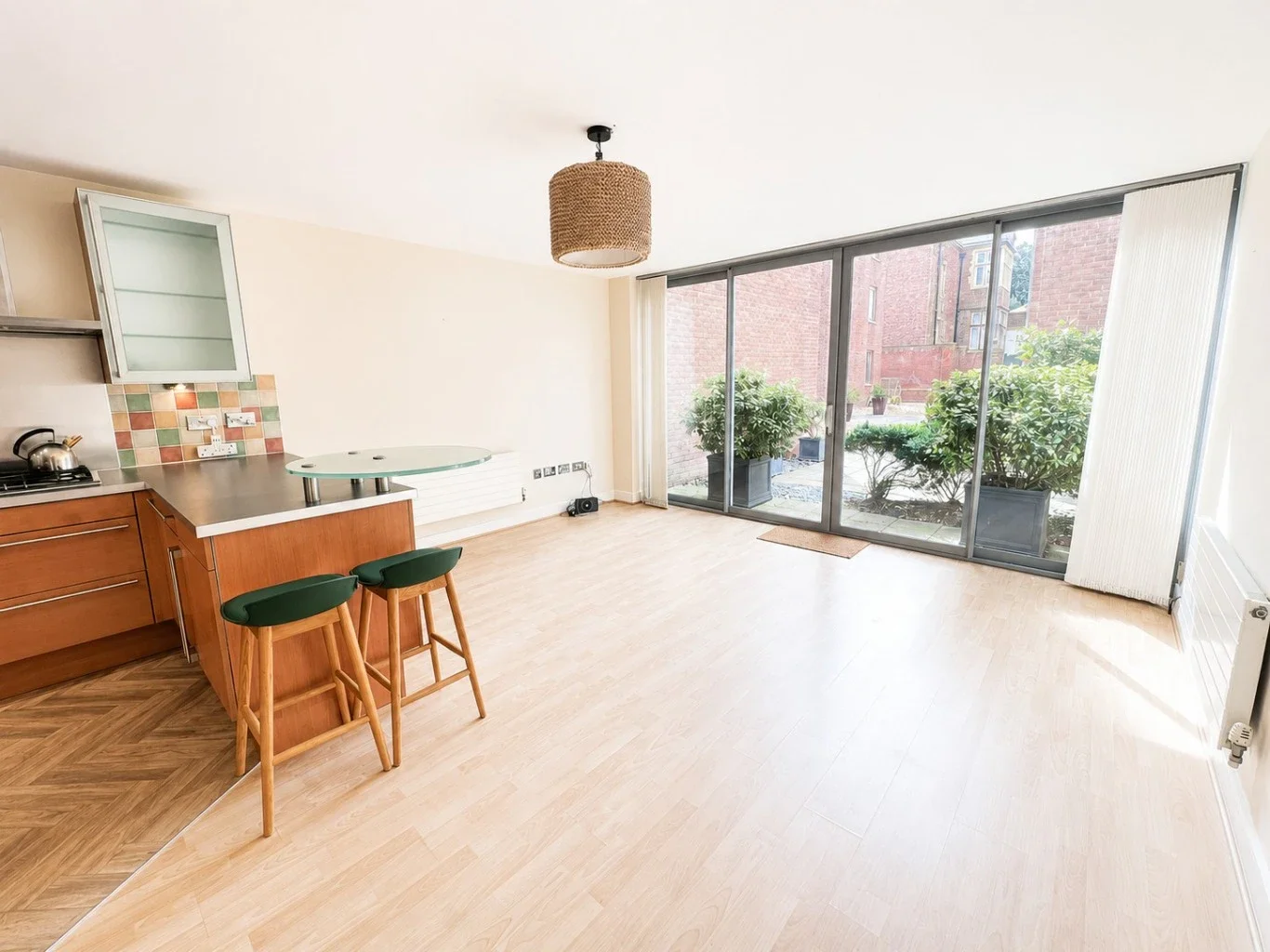 Flat Clifton Drive in Borough of Fylde