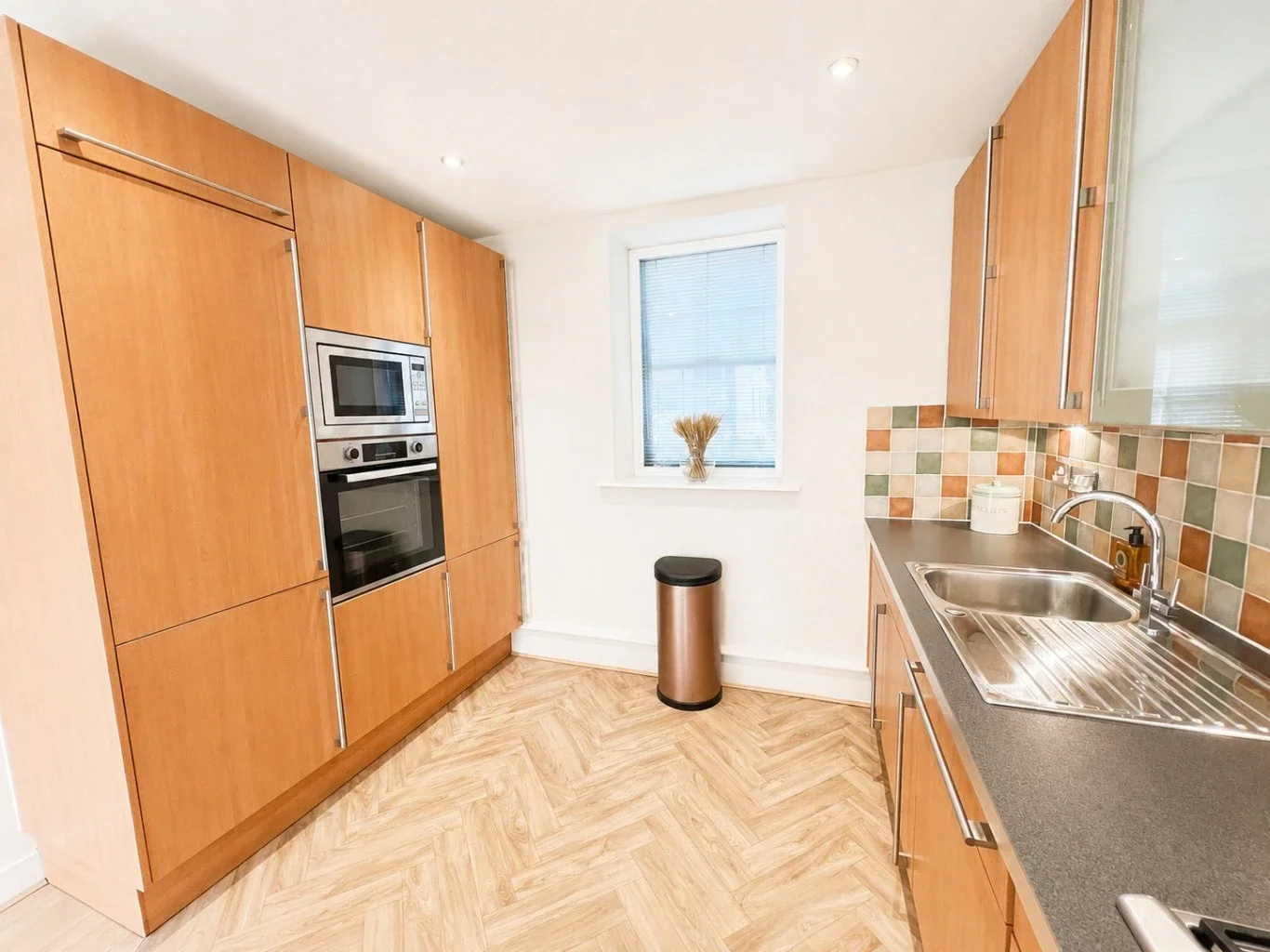 Flat Clifton Drive in Borough of Fylde