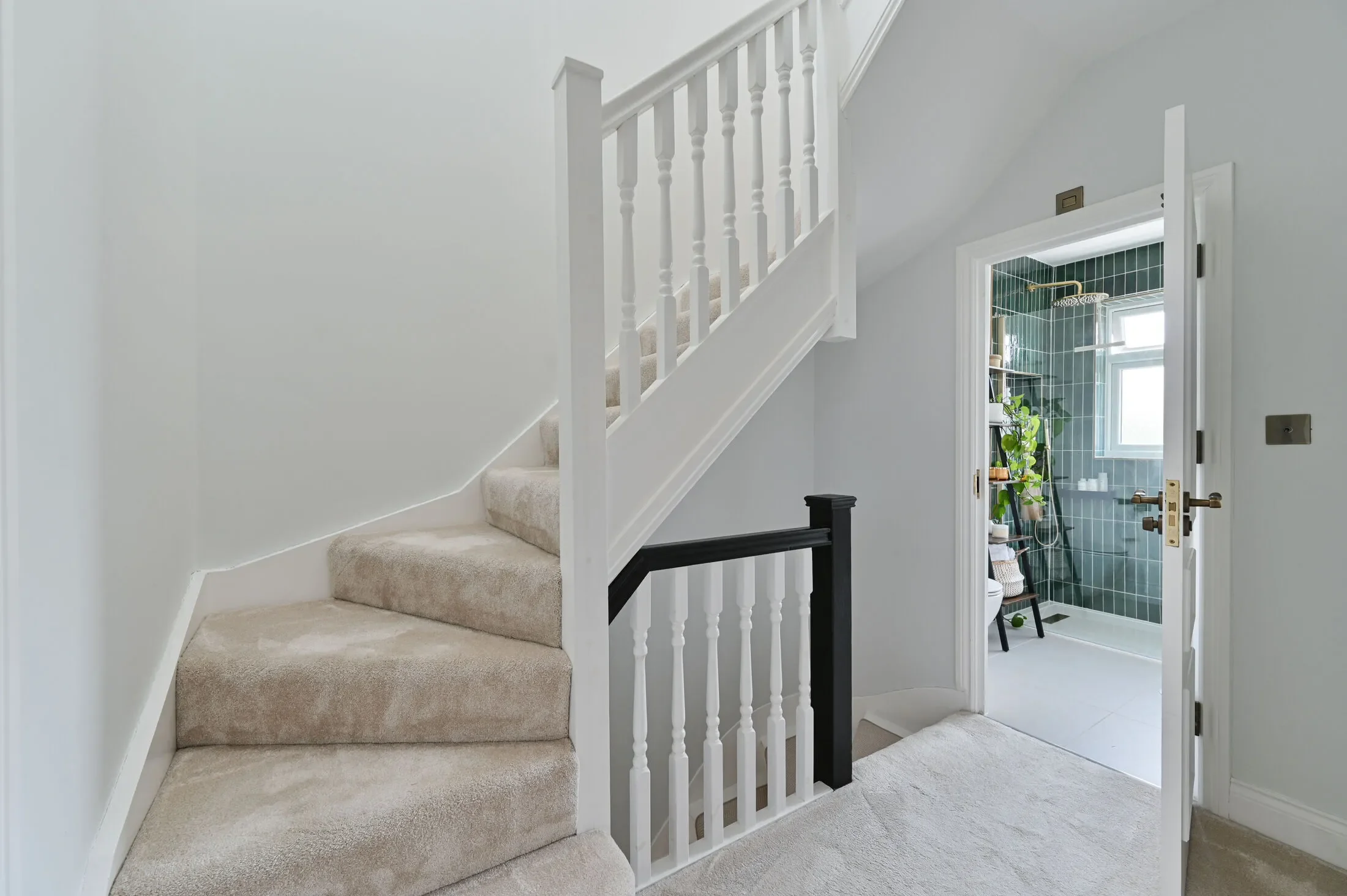House Pendennis Road in Greater London