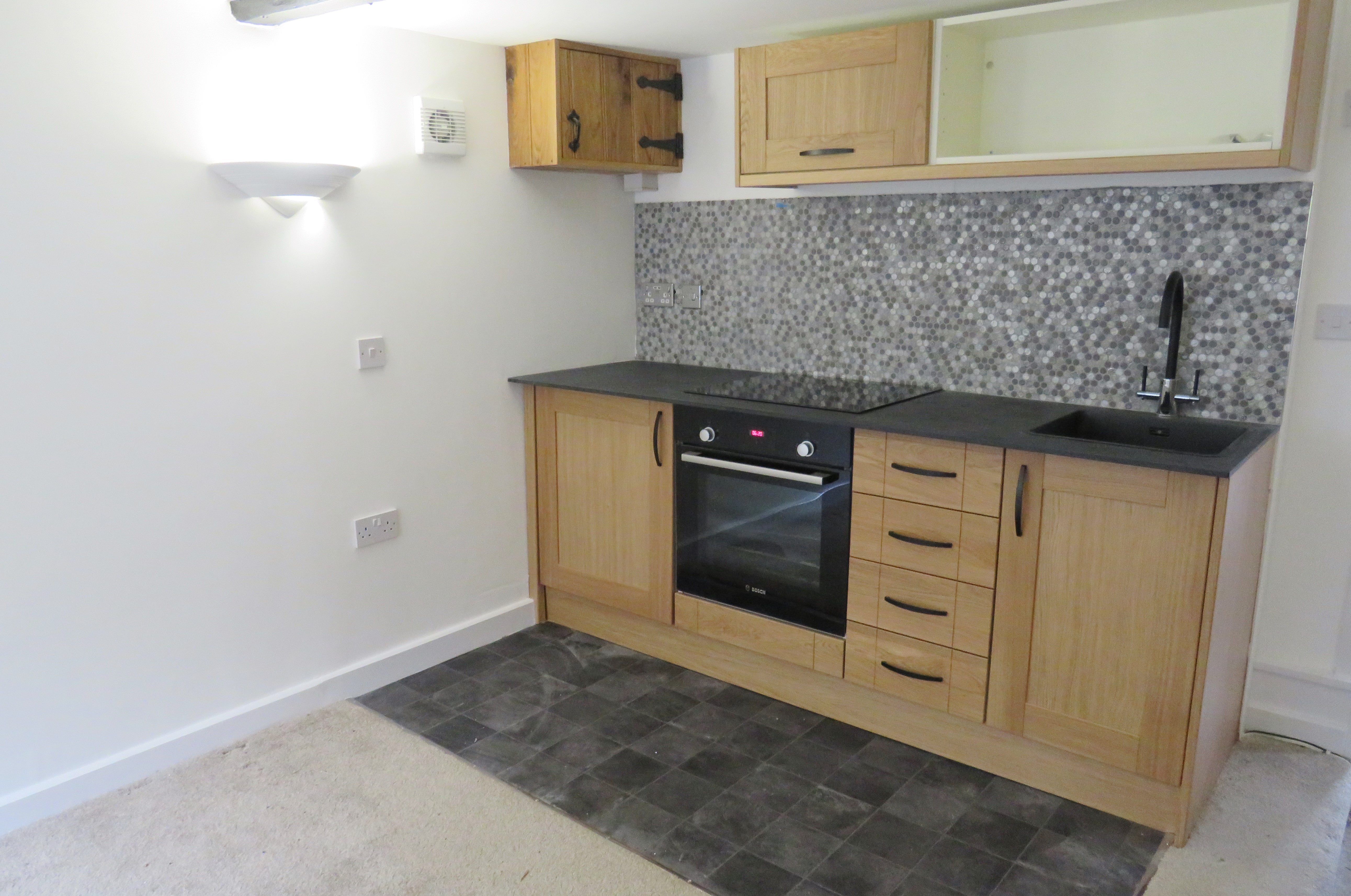Flat Ardingly Road in Mid Sussex