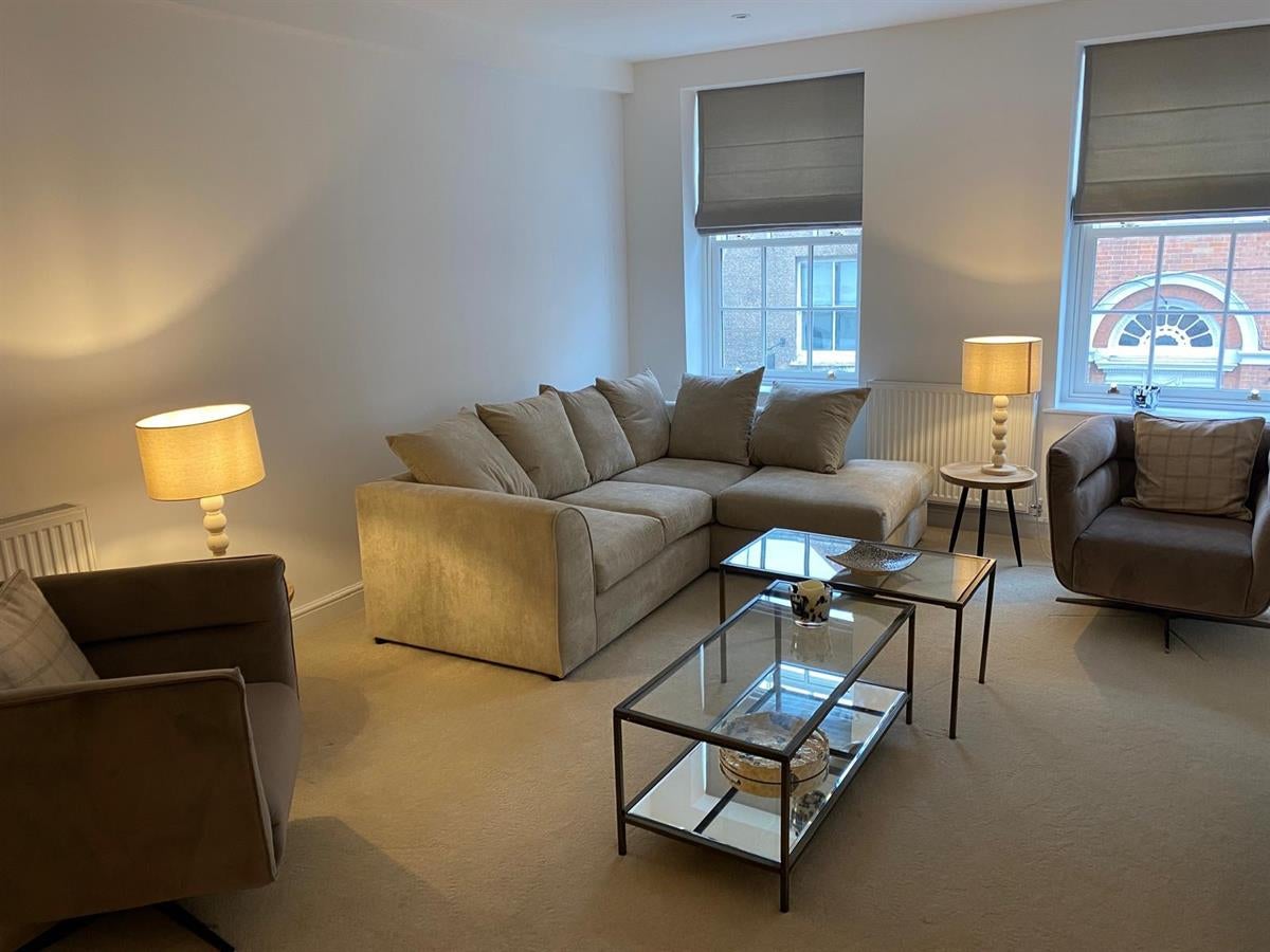 Flat Monnow Street in Monmouth