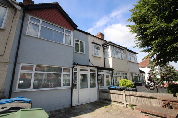 House Mitcham Road in London