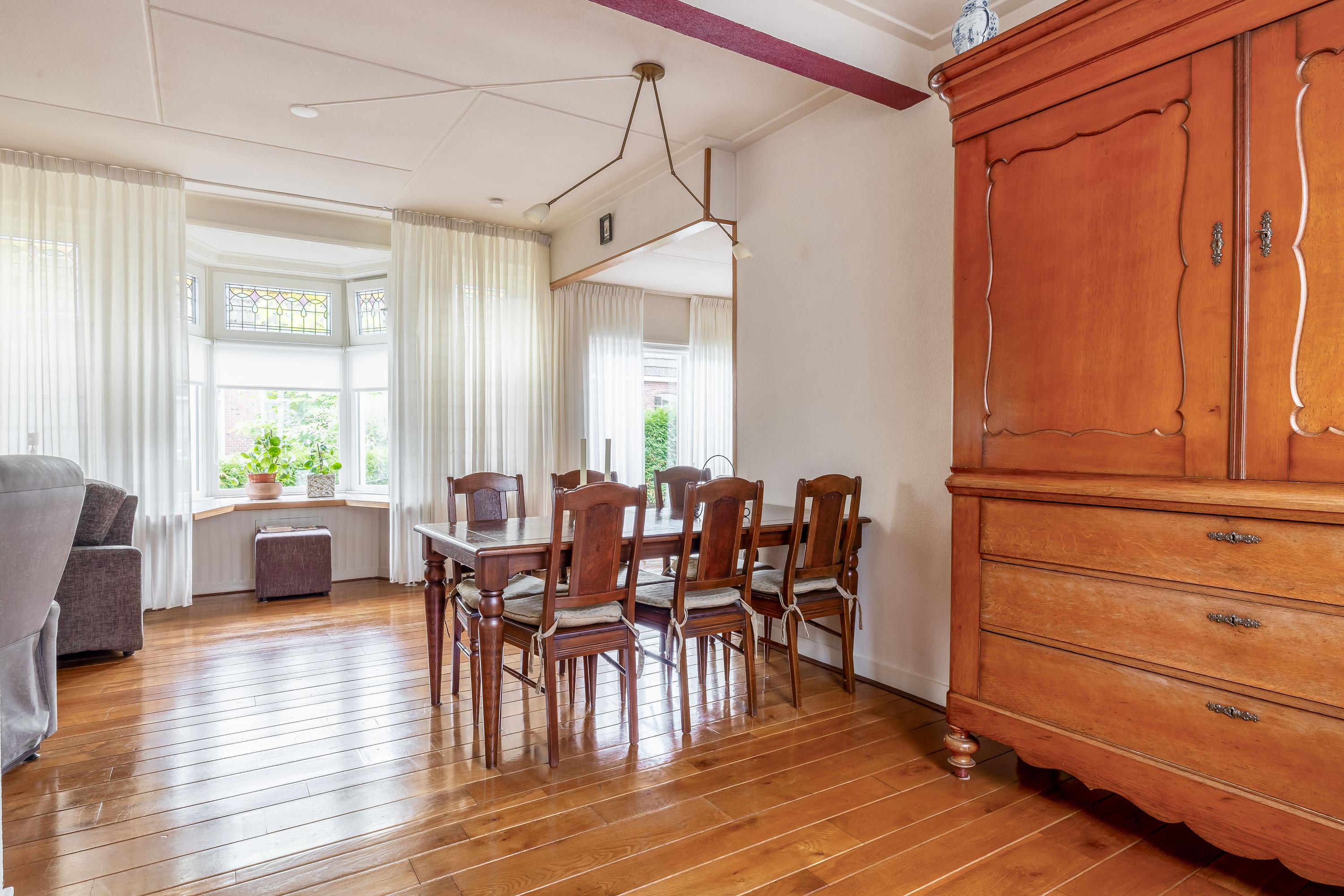 Vrijstaande woning te koop: Hoofdweg 155, Midwolda