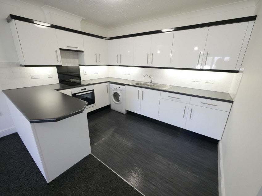 Flat Cumberland Road in Borough of Spelthorne