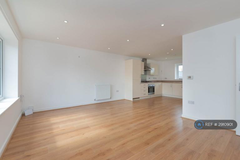 Flat Lancaster Approach in Colchester