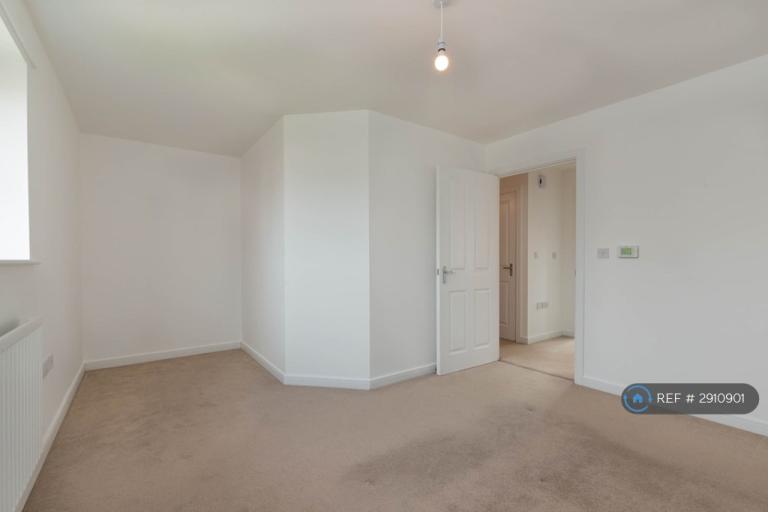 Flat Lancaster Approach in Colchester