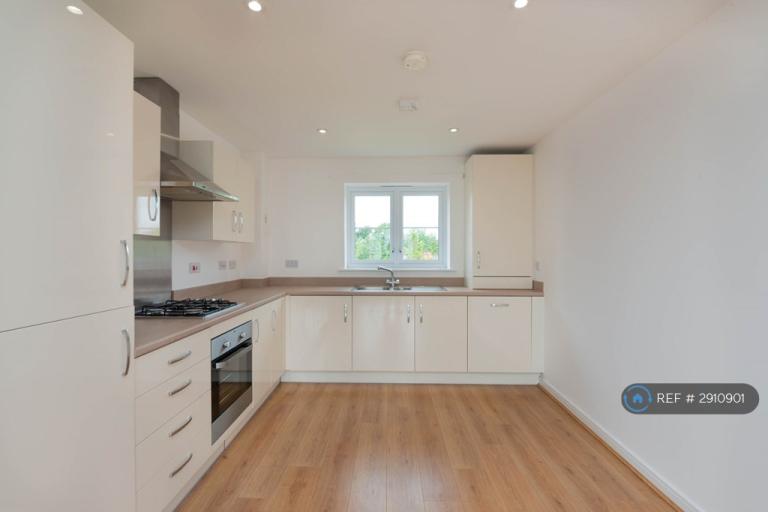 Flat Lancaster Approach in Colchester