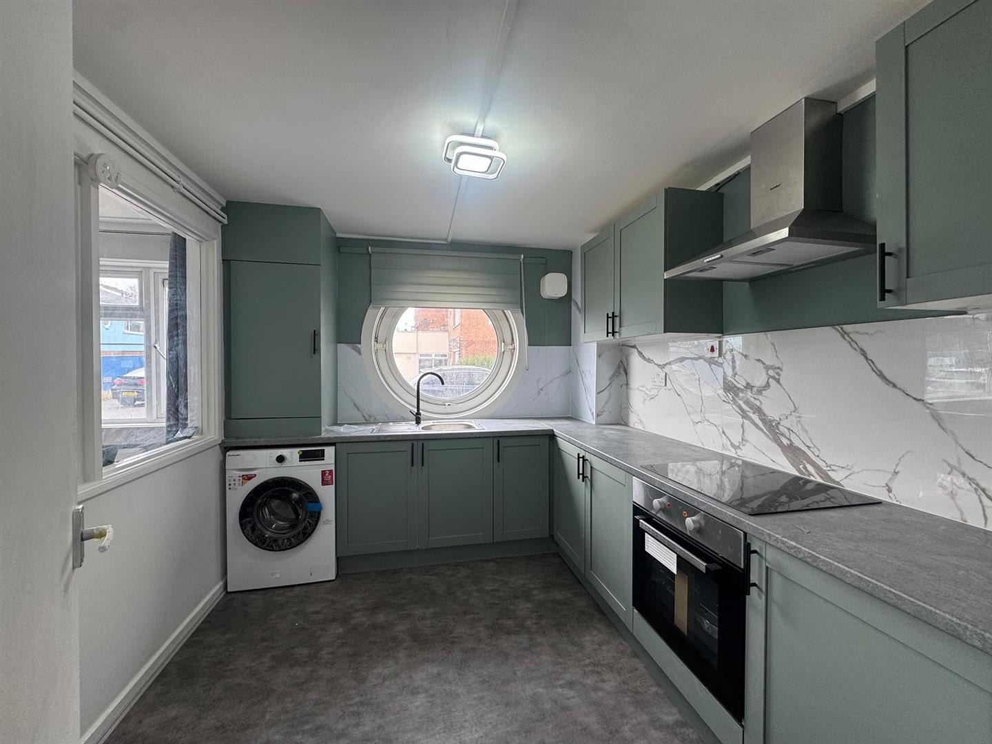 Flat Fillioll Close in Chelmsford