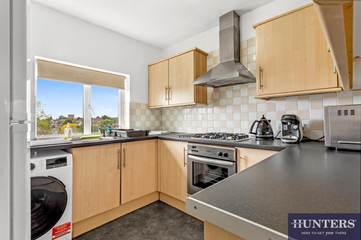 Flat Hendon Way in Greater London
