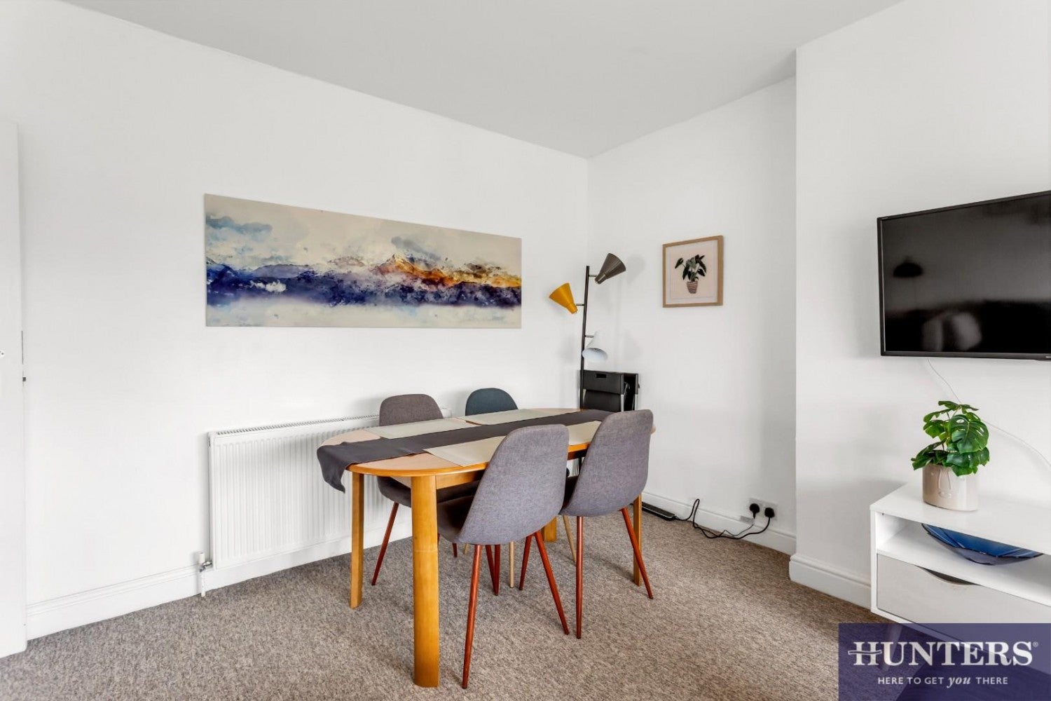 Flat Hendon Way in Greater London