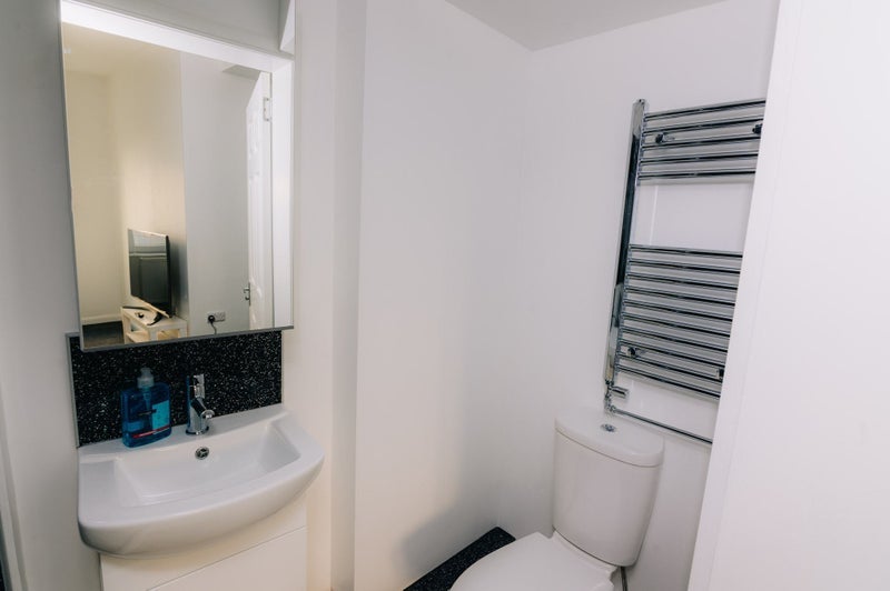 Room Murieston Crescent in City of Edinburgh