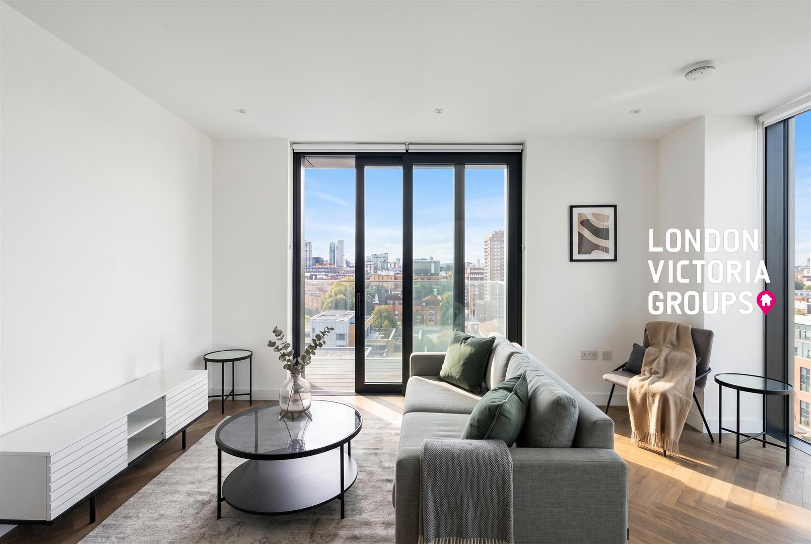 Flat Pennington Quay Walk in Greater London