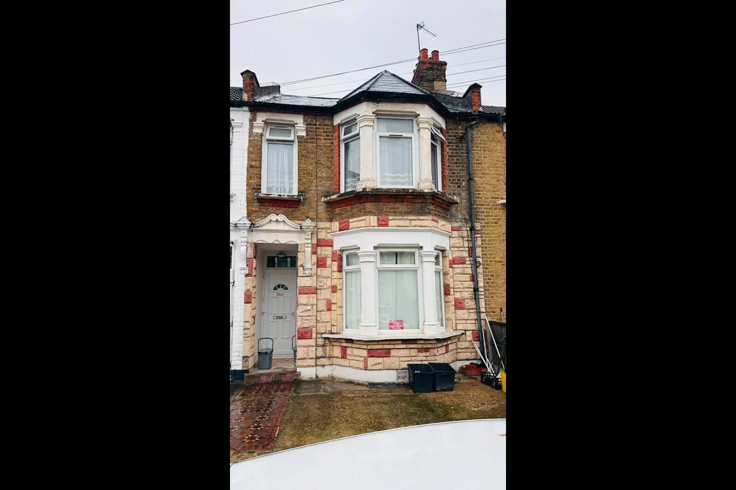 Flat Hampton Road in Greater London