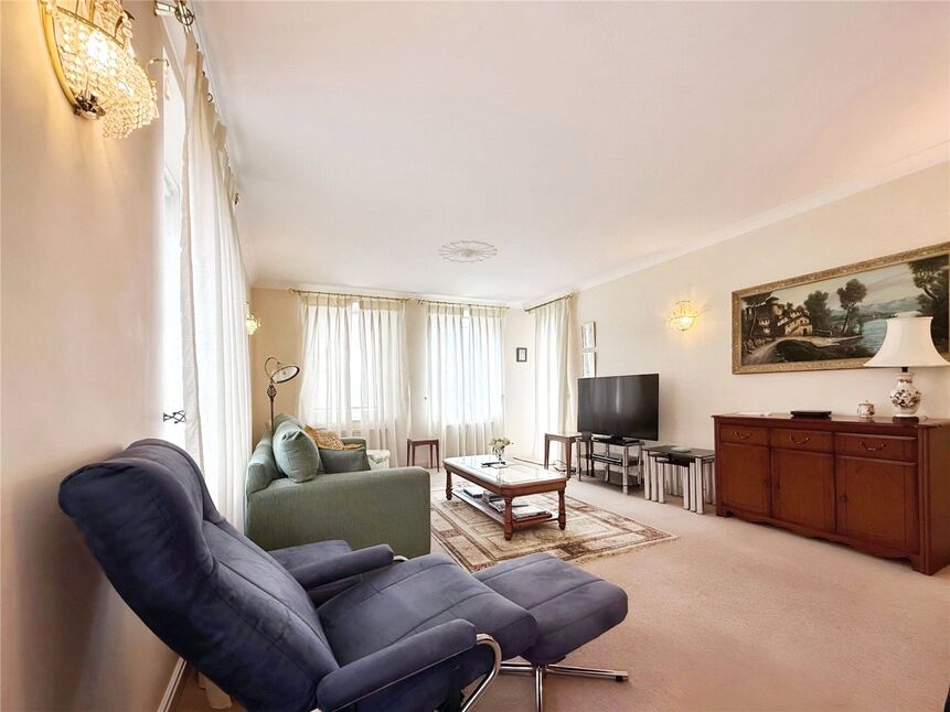 Flat Eaton Road in Portslade by Sea