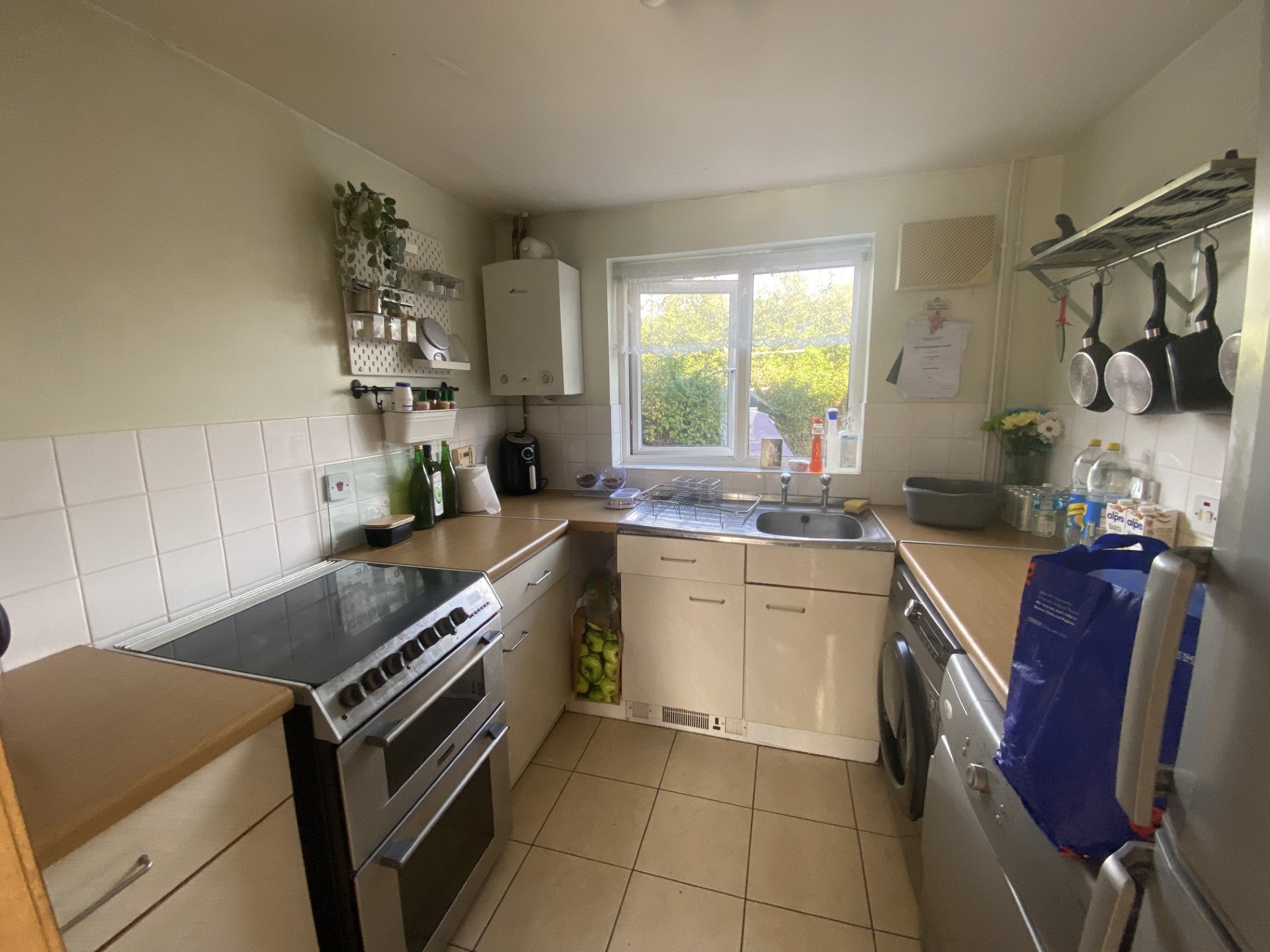 House Nore Close in Borough of Swale