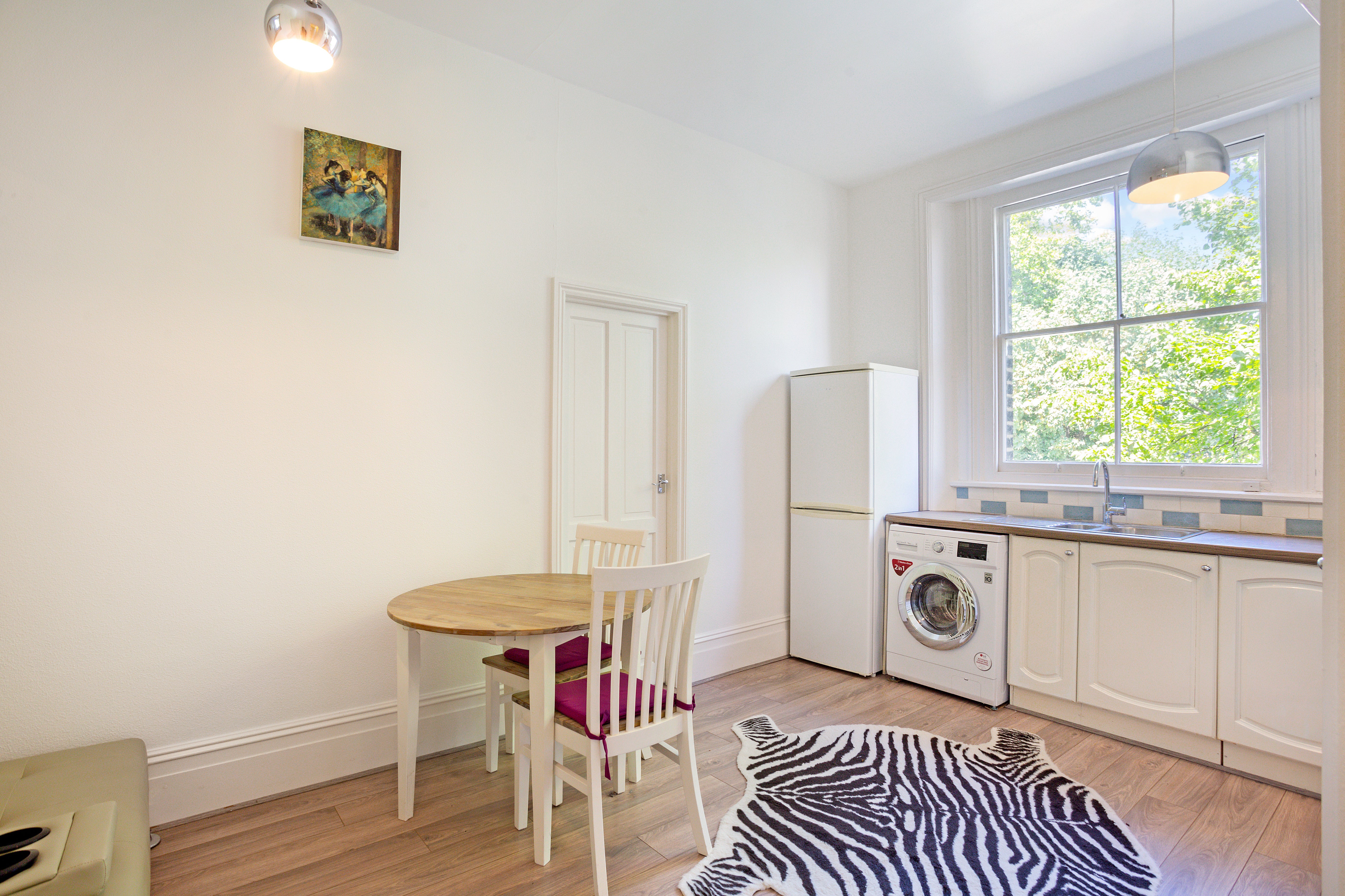 Flat Wimbledon Park Road in Greater London