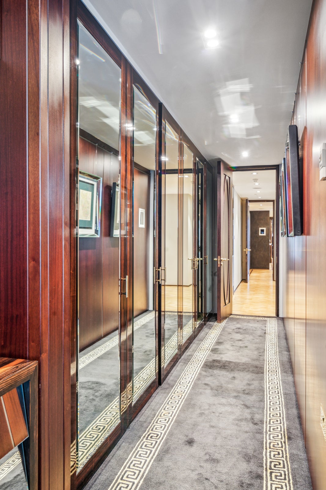 Flat Knightsbridge in City of Westminster