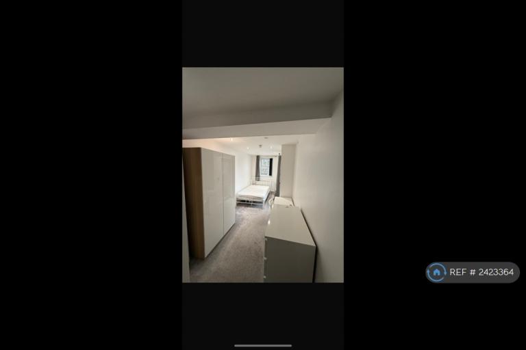 Room Peveril Road in Nottingham