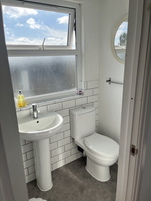 Room Napier Road in Greater London