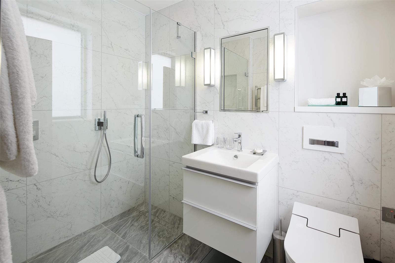 Flat Cheval Place in Greater London
