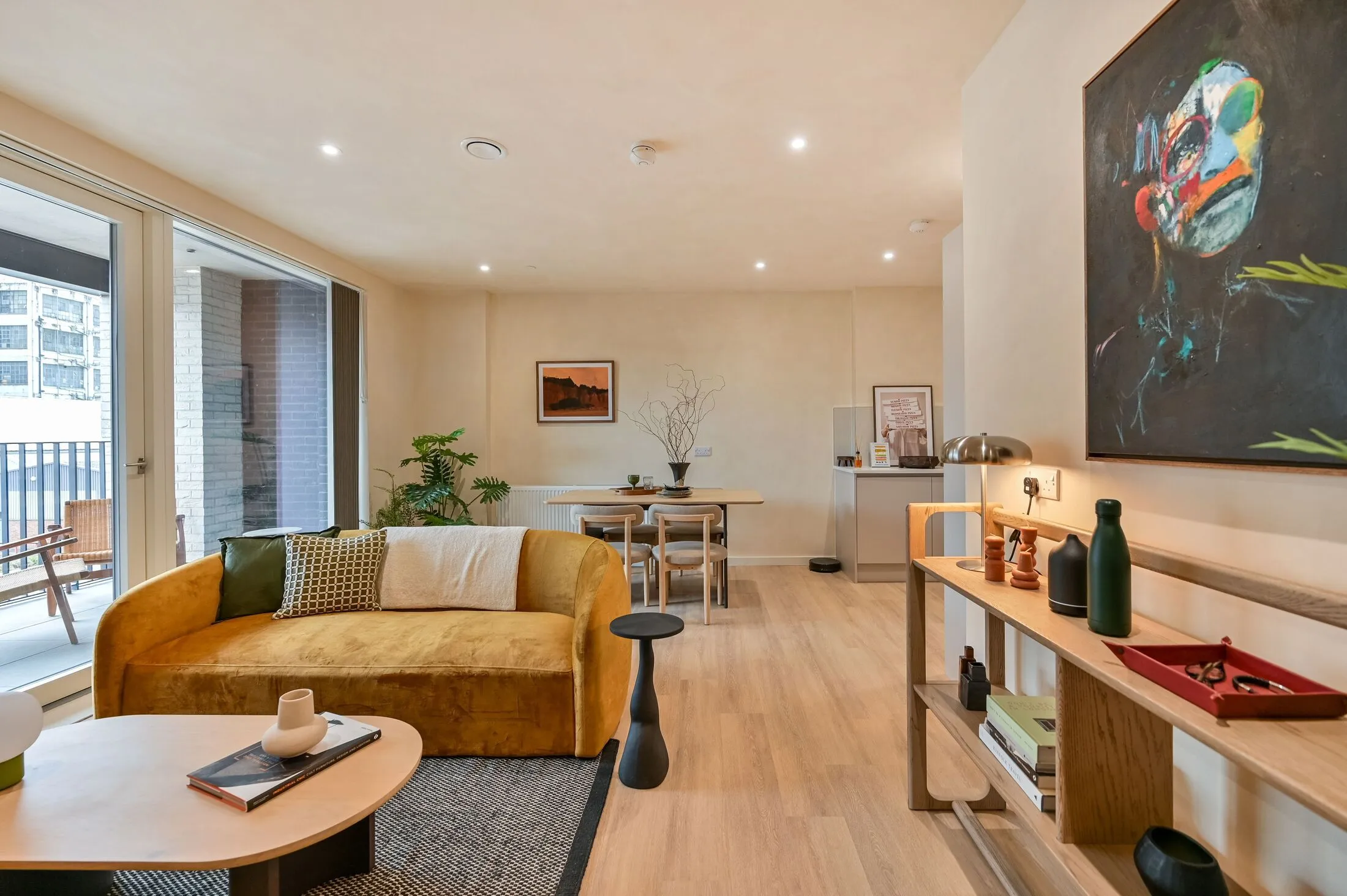 Flat Clayton Road in Greater London