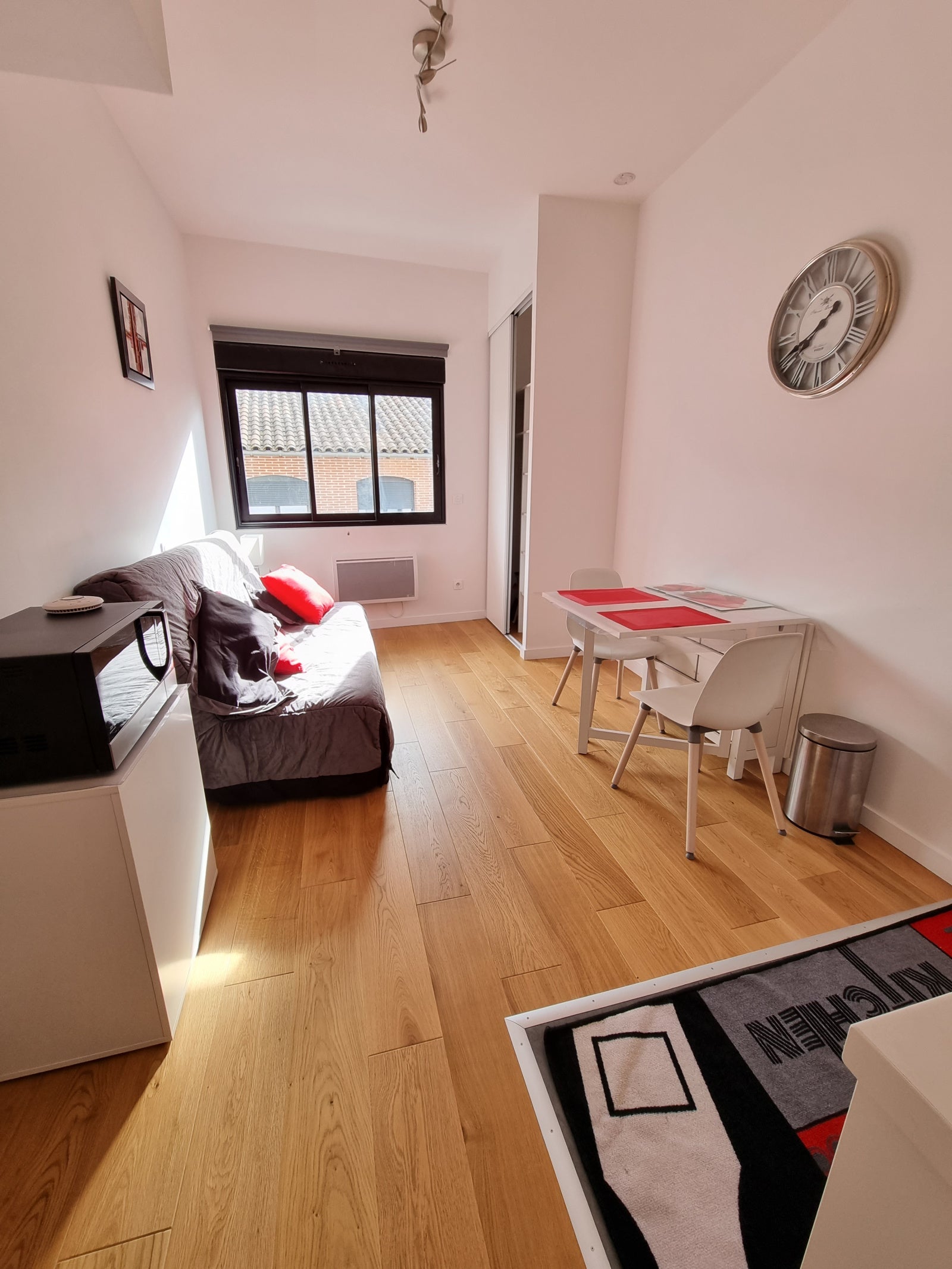 Flat Allée de Brienne (Groupe scolaire) 31000 Toulouse in Toulouse