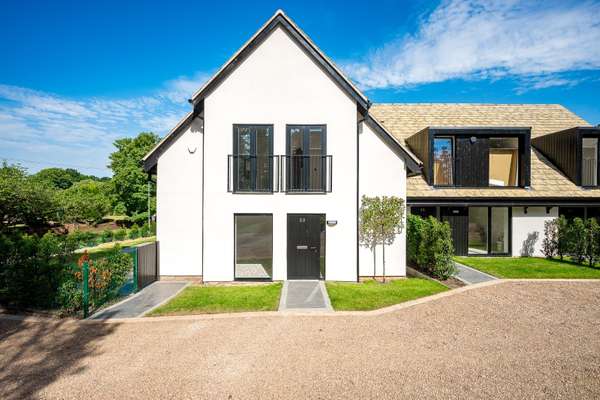 House Stanneylands Road in Wilmslow