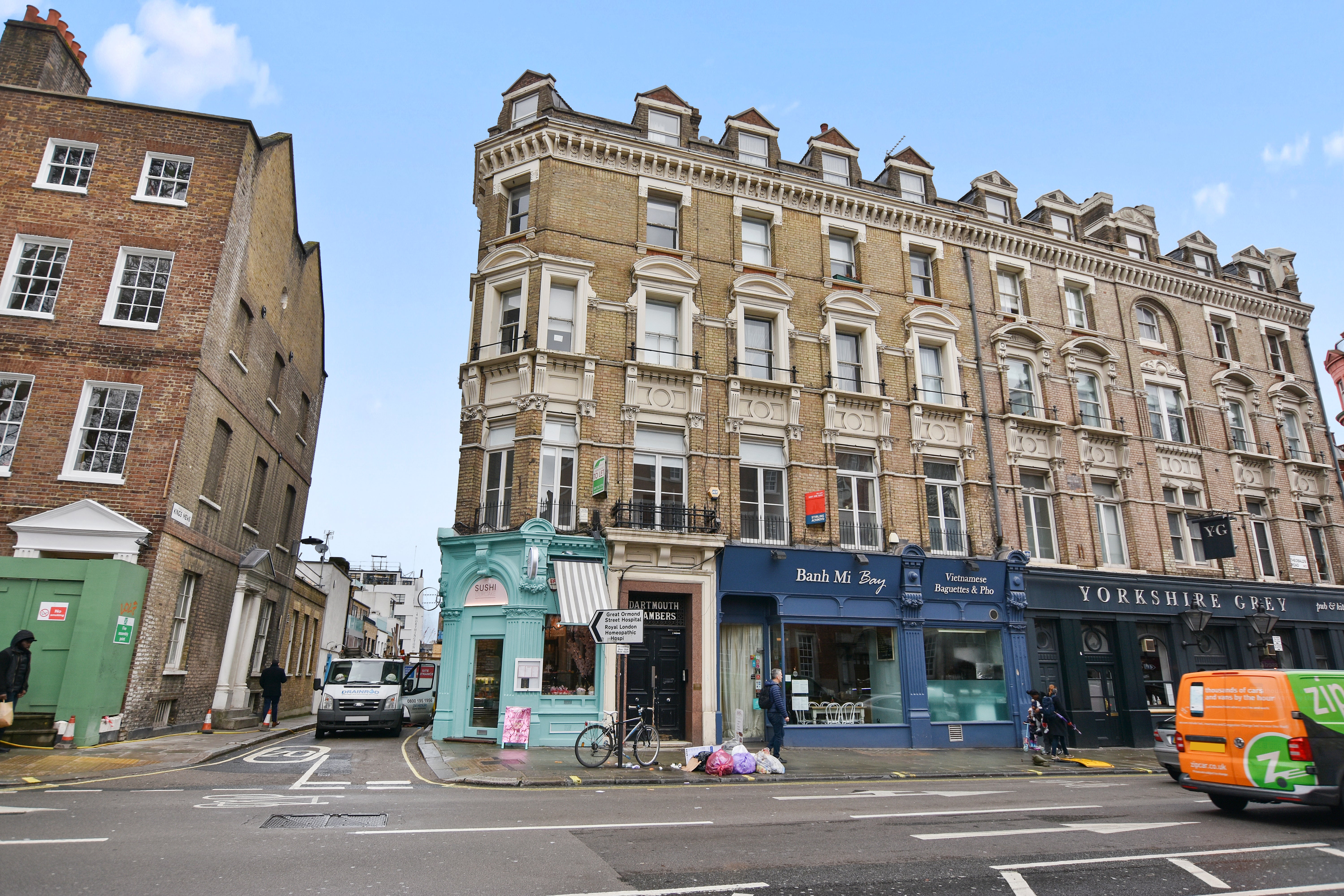 Flat Gloucester Avenue in Greater London