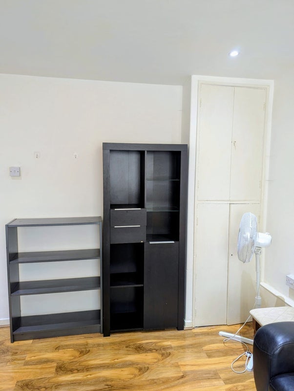 Room Shandy Street in Greater London