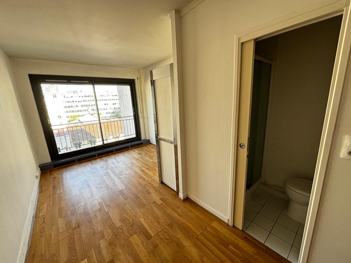 Flat Rue du Président Wilson in Levallois-Perret