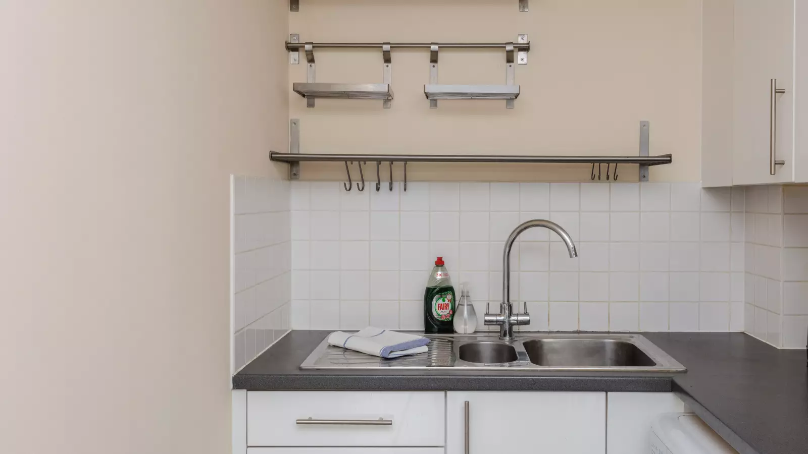 Flat Great Suffolk Street in Greater London